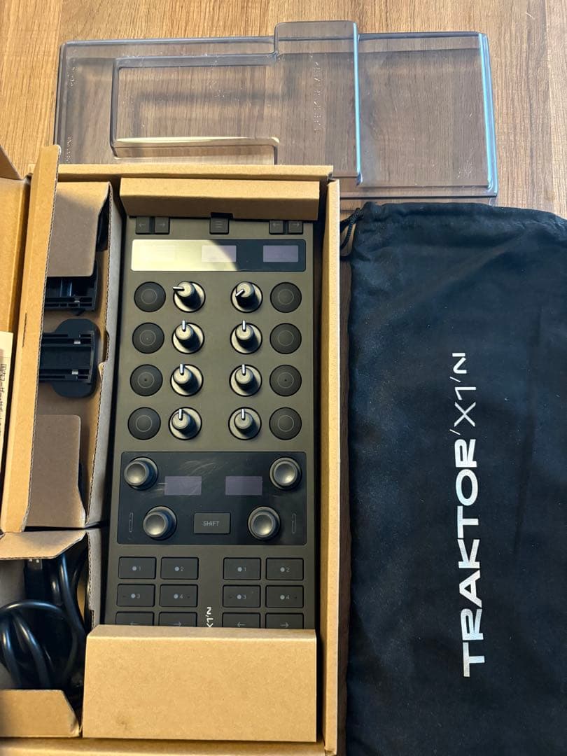 DJ機材 Native Instruments TRAKTOR X1 MK3