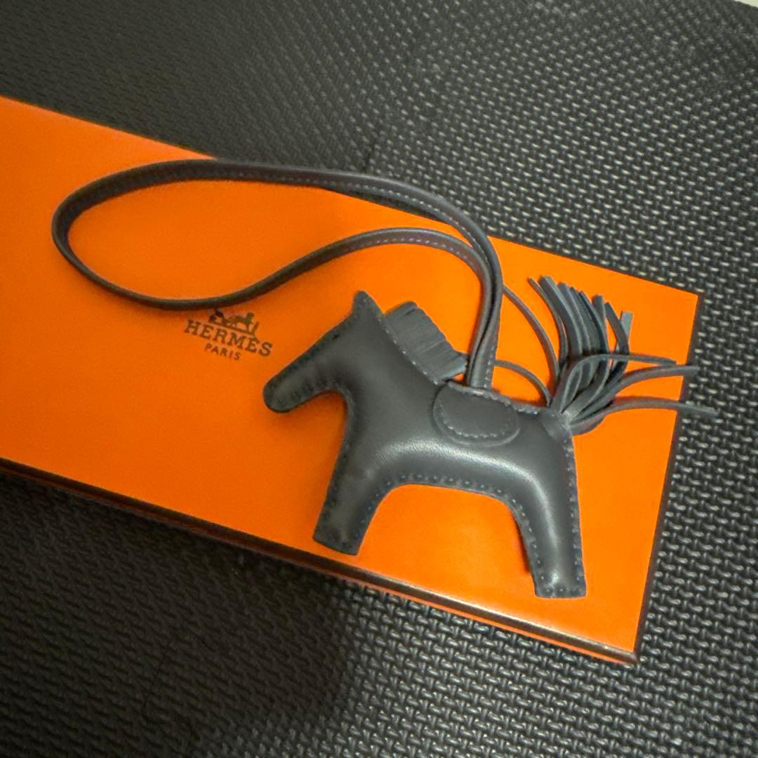 新品 エルメス ロデオ チャーム