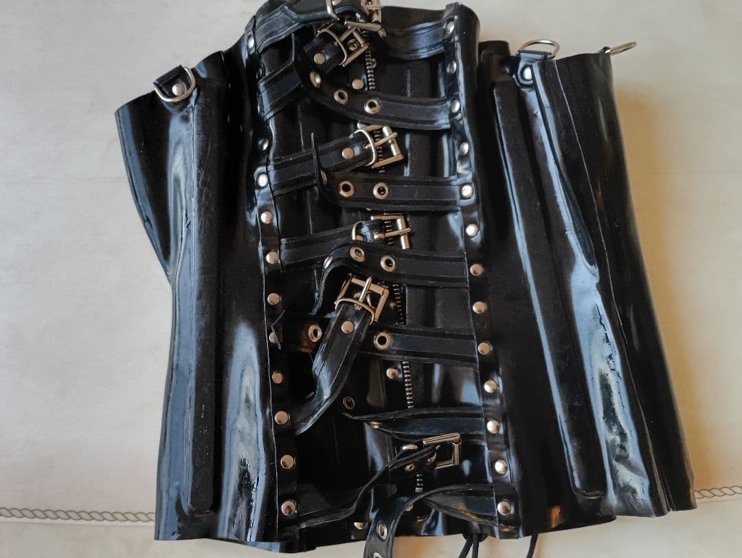 DEMASK製 ラバーコルセット ラテックス②