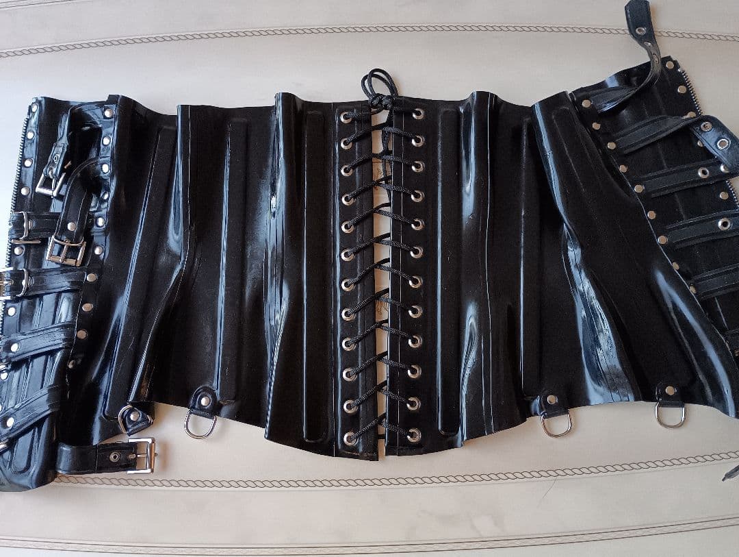 DEMASK製 ラバーコルセット ラテックス②