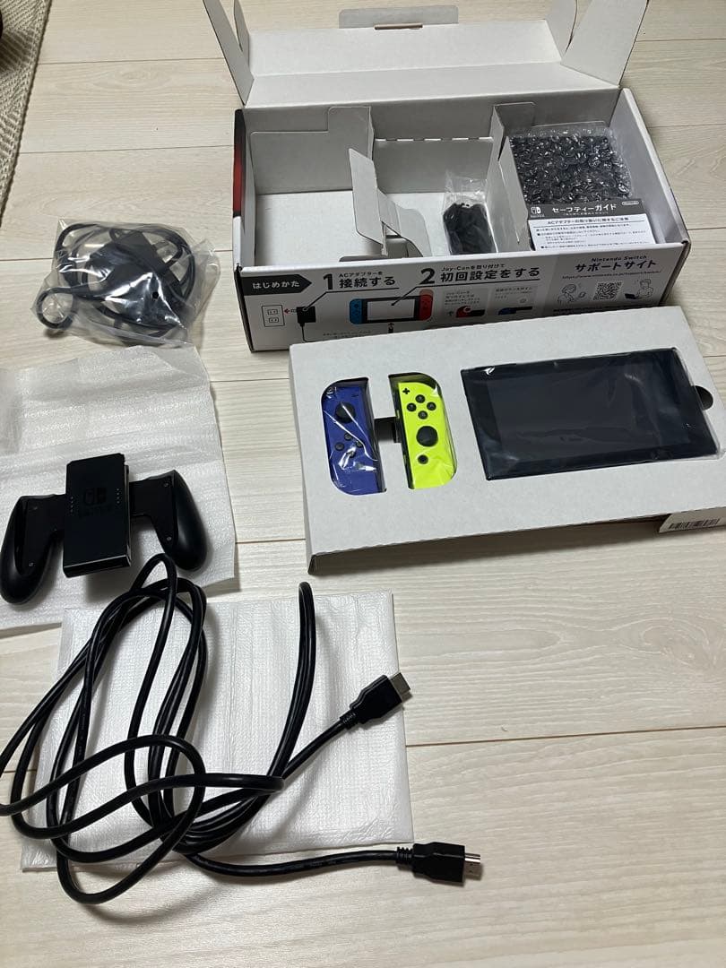 [訳あり]Nintendo Switch 本体 ブルー/ネオンイエロー[箱あり]