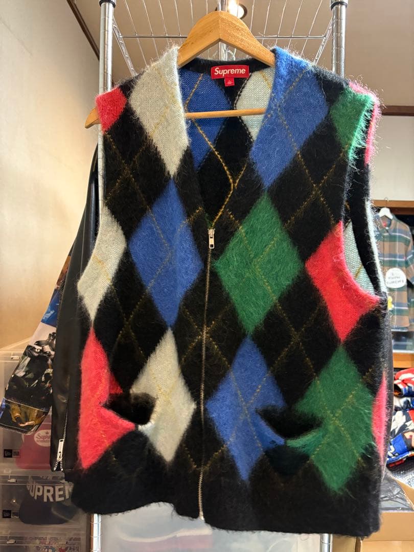 専用supreme Brushed Argyle Zip Up Vest