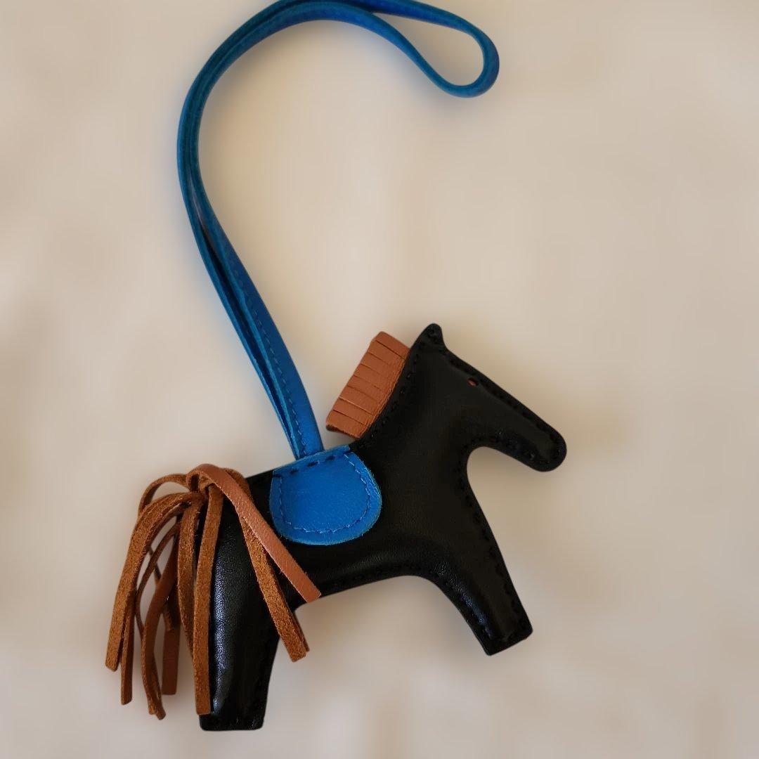 HERMES エルメス ロデオチャーム ペガサス 美品　ブラック×ブルー