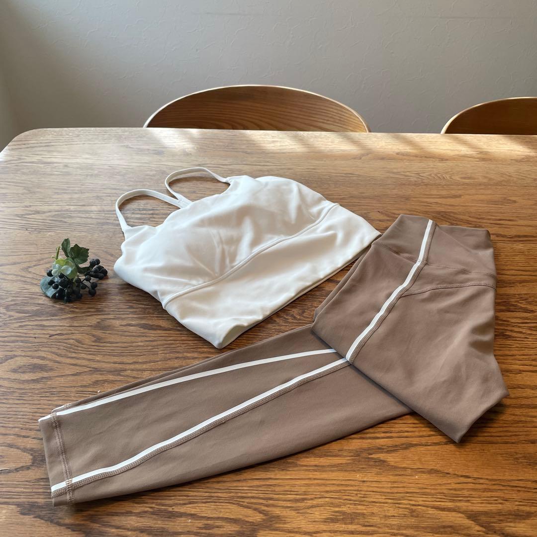 新品　SUKALA カラーラインレギンス　S