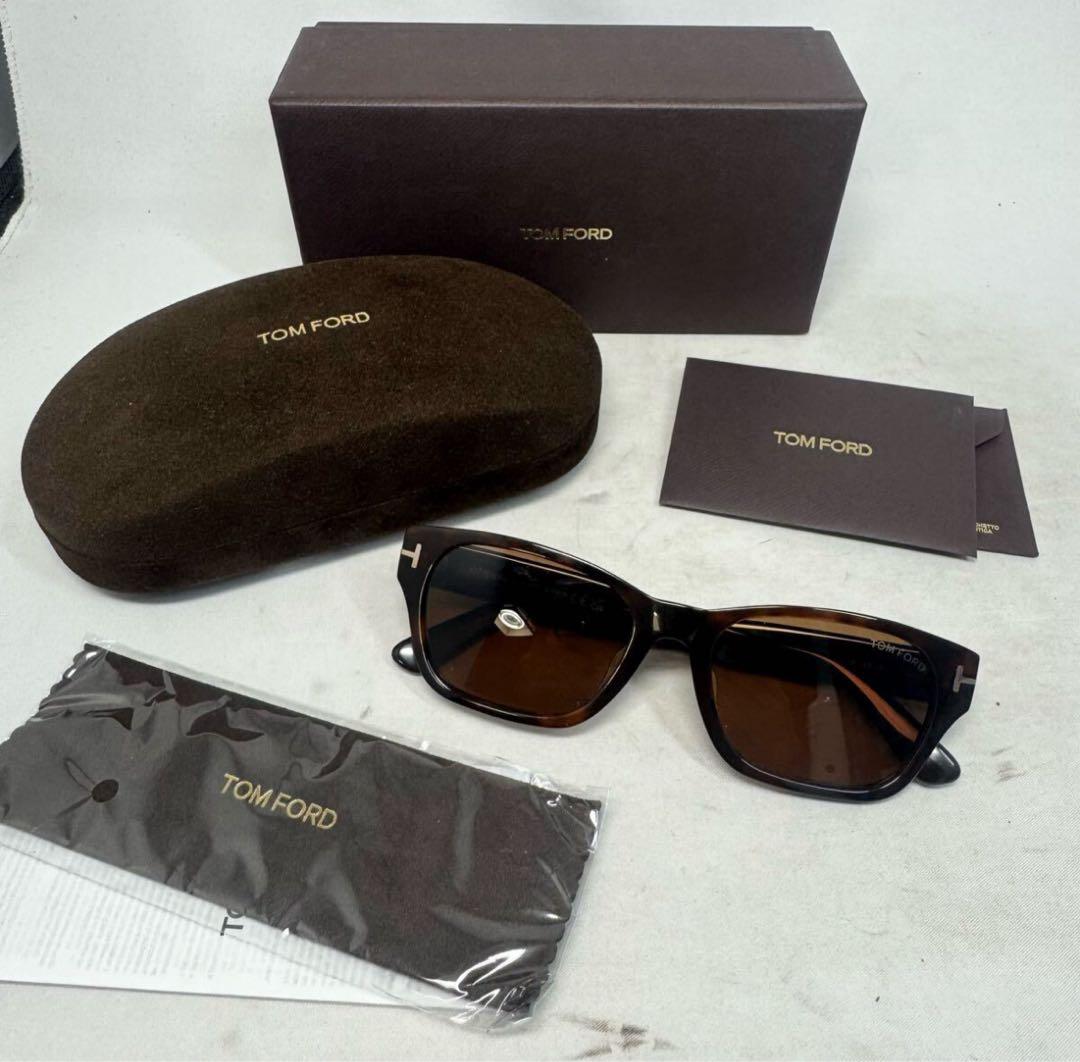 【希少】新品未使用　TOM FORD トムフォード TF959-D サングラス