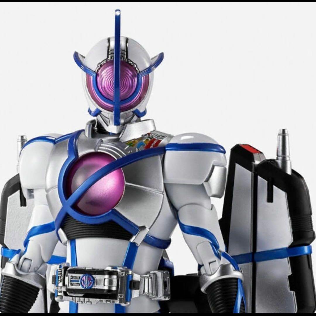 真骨彫製法　S.H.Figuarts 仮面ライダーサイガ