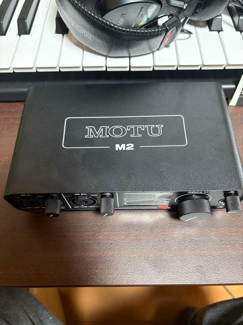 MOTU M2 オーディオインターフェイス　オヤイデType-A to C