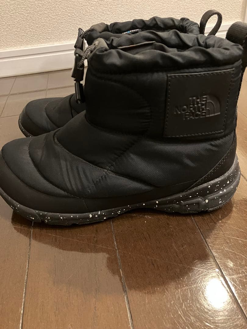 ノースフェイス　ブーツ　emmiコラボ