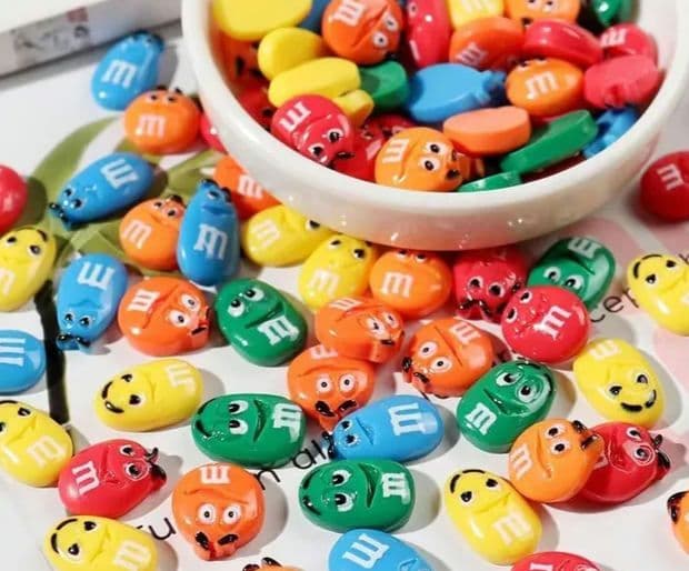 商品説明必読!!エムアンドエムズ☆ネイルパーツセット