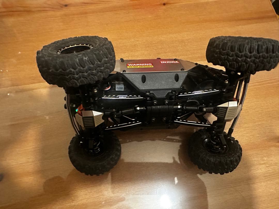 ucx2405PRO カスタム　高機能クローラー　ラジコン【出品してみました】