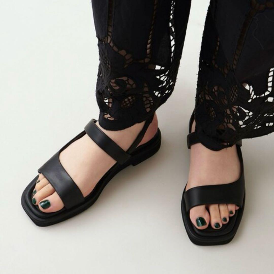 新品　オデットエオディール　インサイドセパレートソフトサンダル　ブラック23.0