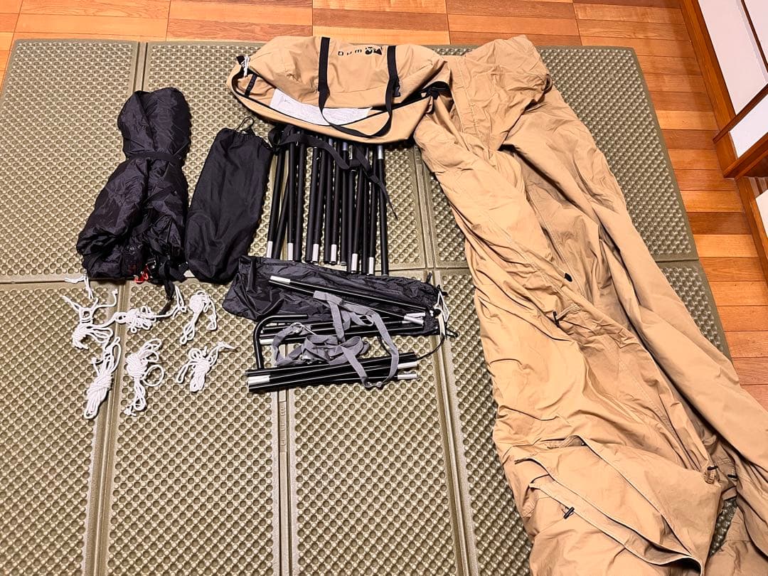 WAQ テント　二股ポール付き