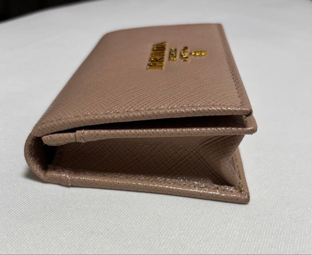 PRADA ベージュ サフィアノ　レザー 名刺入れ