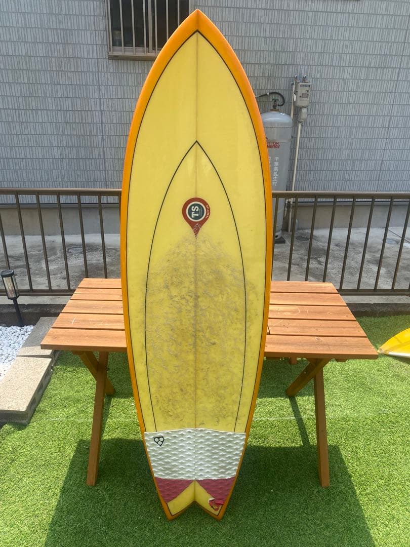 TSSC Dragon Fly 5’9” （現カムイサーフボード）