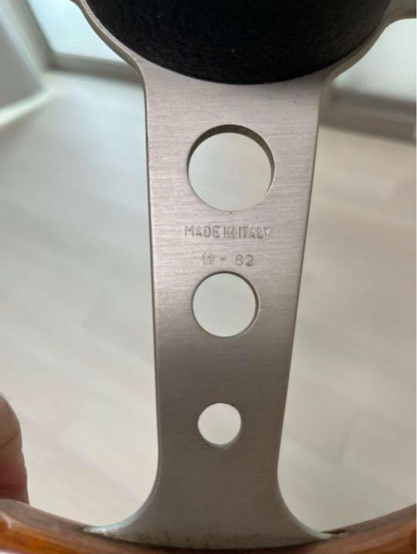 MOMO ウッドステアリング　直径34