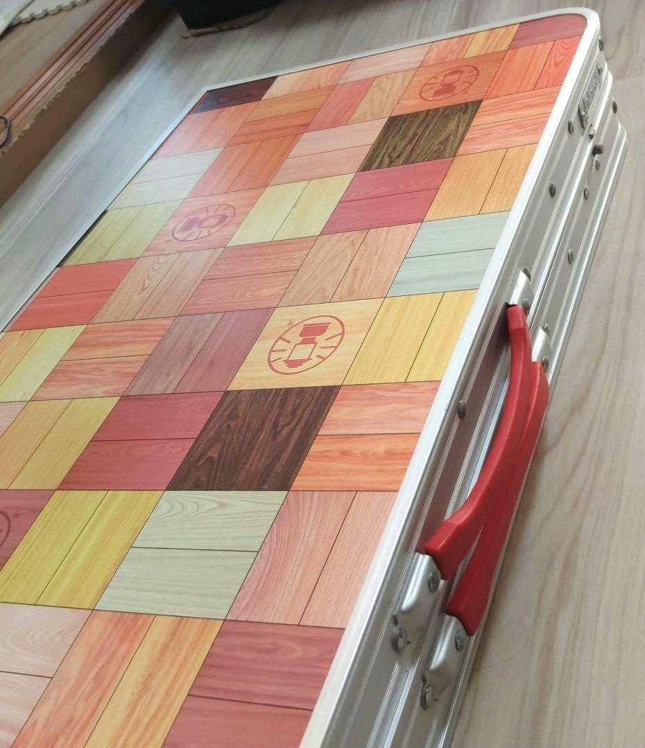 Colemanナチュラルモザイクファミリーリビングセットプラス6人用