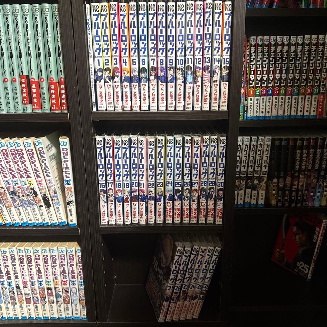 ブルーロック　全巻　1-36巻とエピソード原宿セット　帯、透明フィルム付
