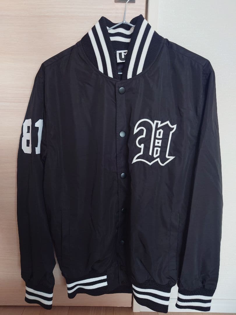 UVERworldグッズ　THE LIVE　スタジャン　サイズ1