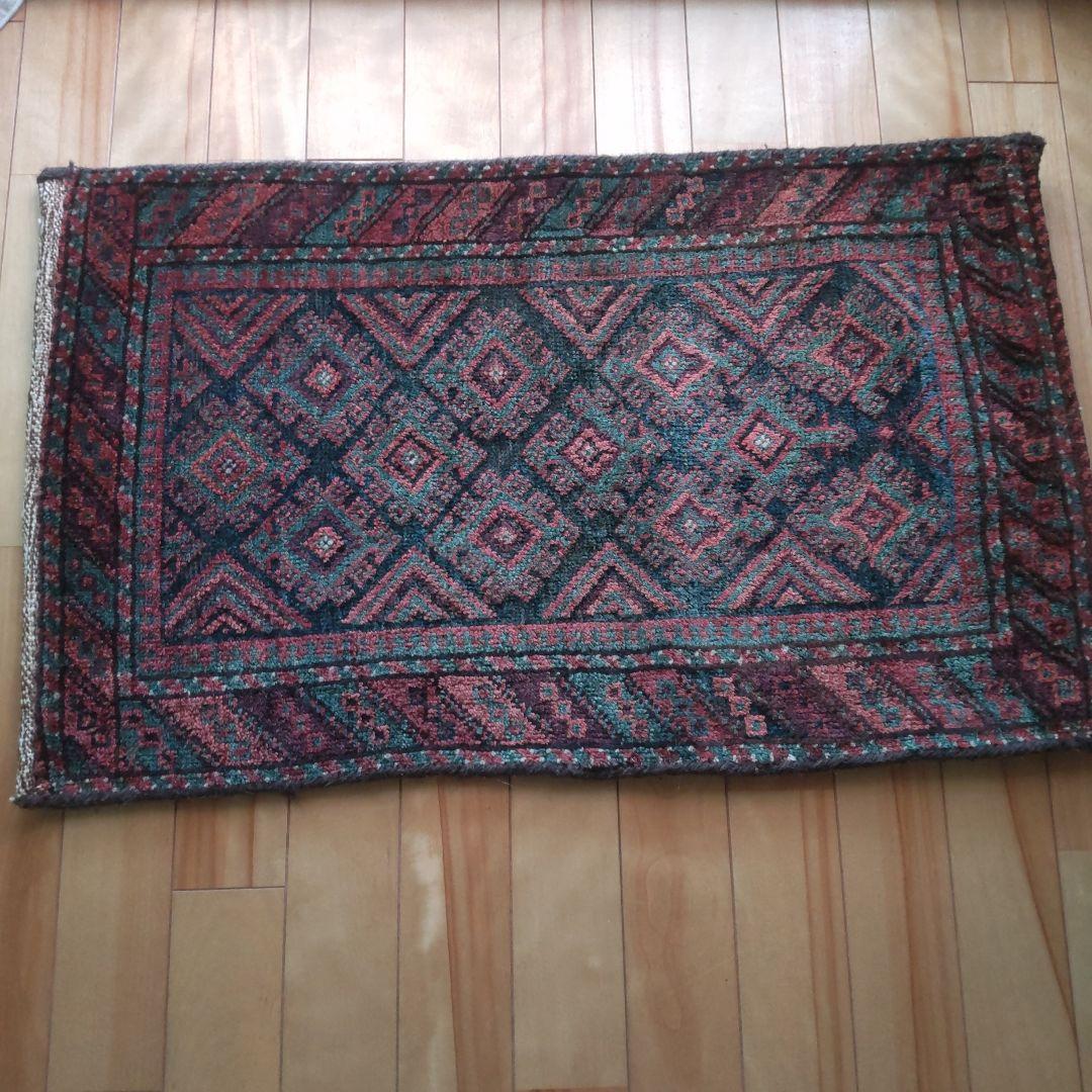 タイマニバルーチ　小さなラグ