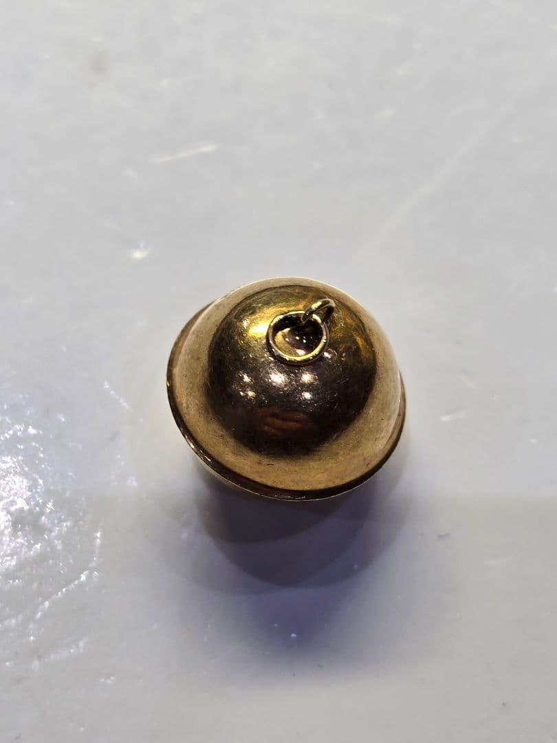 西*店様 K18 鈴　合計1.5グラム　中古品