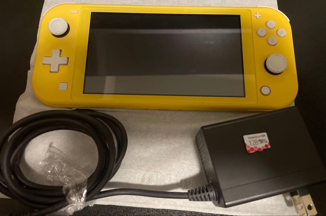 【完動品・本体美品】Nintendo Switch Lite Yellow