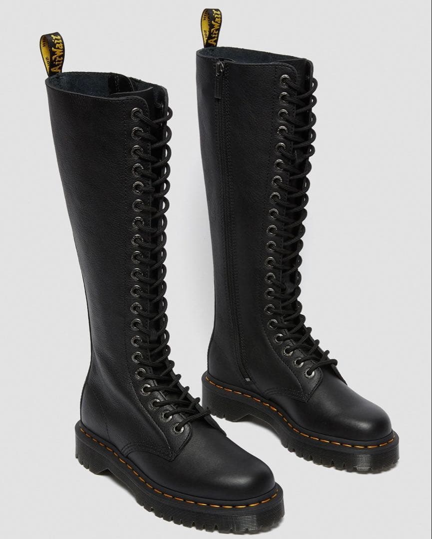 Dr.Martens 1B60 BEX 20 ホール ブーツ