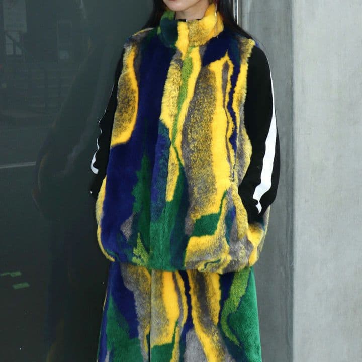 【完売品】【美品】BELPER 　べルパー　ジレ　ファーベスト