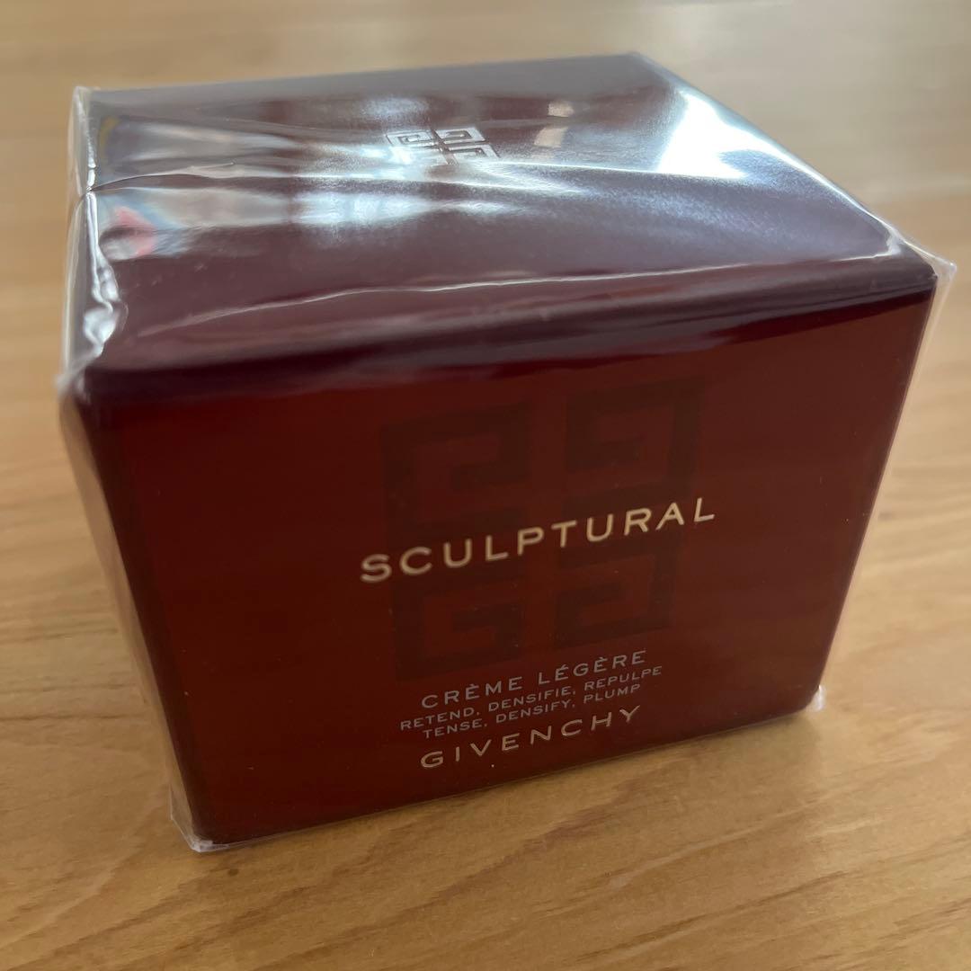 GIVENCHY SCULPTURAL クレーム レジェ50ml