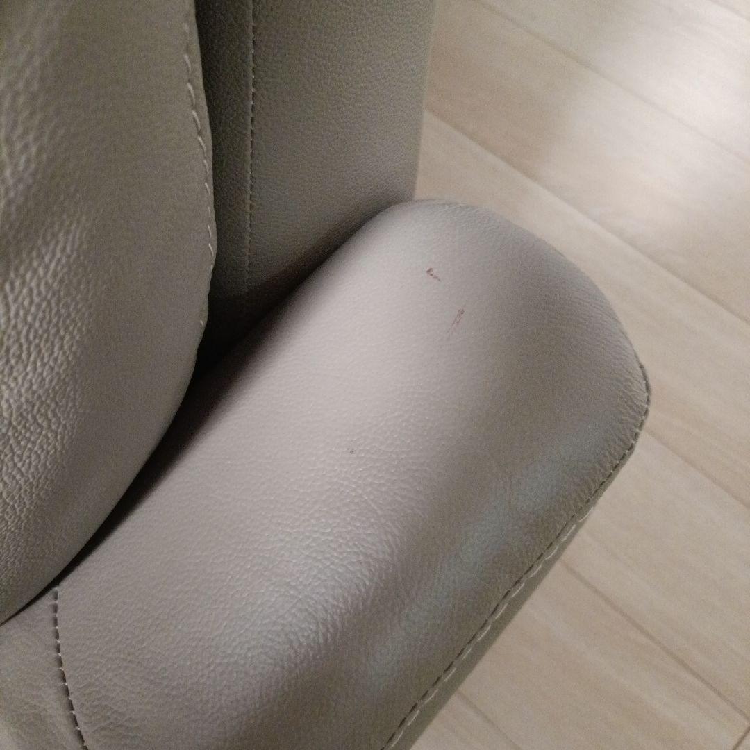 【引き取り希望】ニトリ　ベージュ レザー 3人掛けソファ