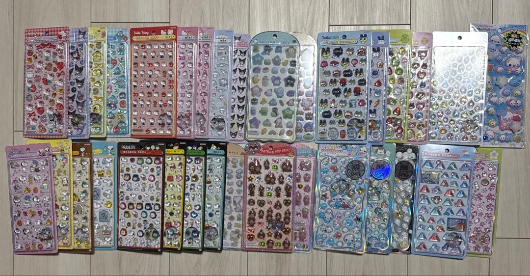ボンボンドロップシール　まとめ売り　サンリオ　たまごっち　スヌーピー　オリジナル