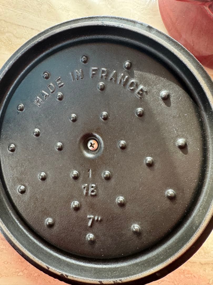 staub 18cm ストゥブ　ラウンド　ココット