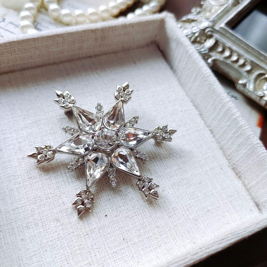 MMA メトロポリタン美術館 スノーフレーク ブローチ 雪の結晶 スワロフスキー