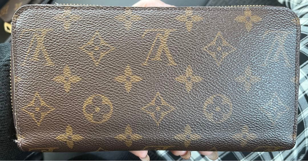 LOUIS VUITTON ルイ・ヴィトン 財布 長財布 ジッピー・ウォレット