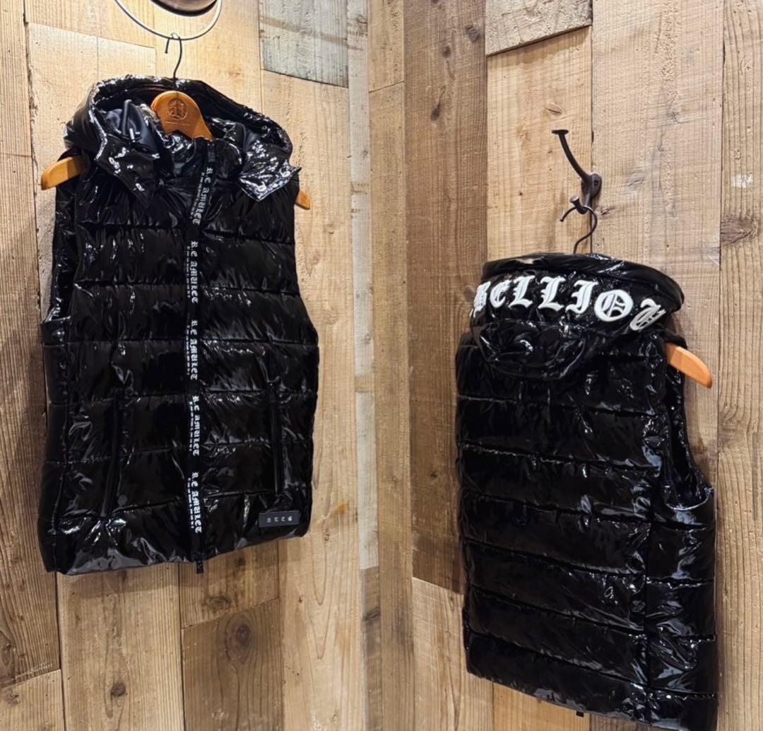 アダムスジャグラーダウンベスト