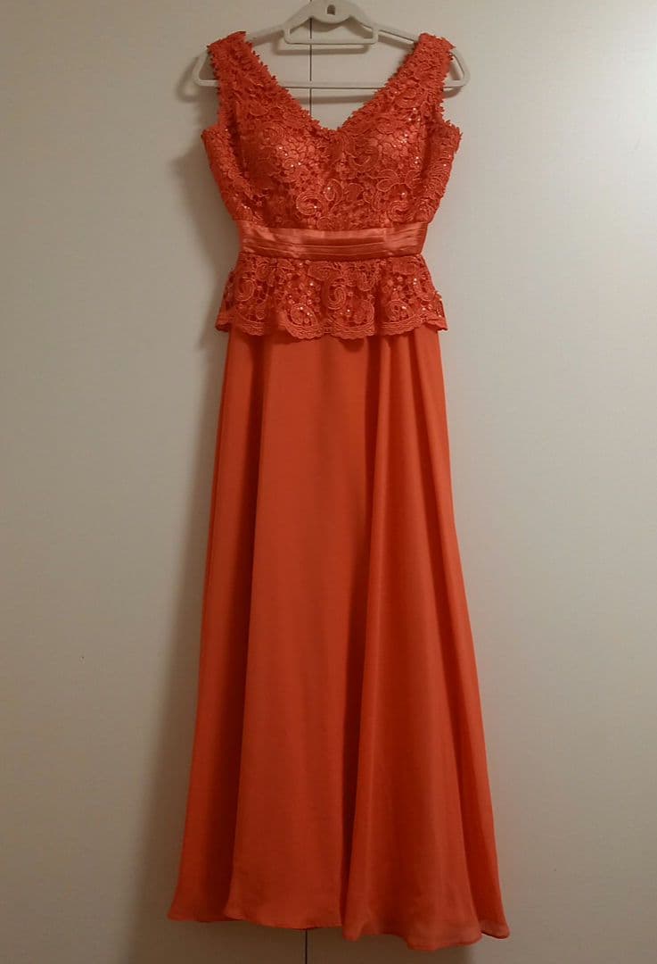 フレア　スパンコール　ロングドレス