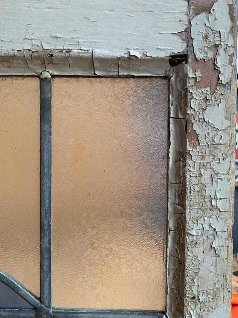 イギリスアンティーク　ステンドグラス窓枠　ペンキの禿げた木枠