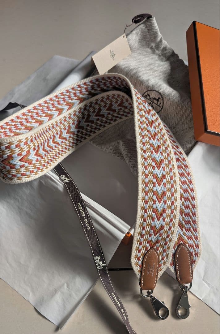 HERMES エルメス　バンドリエール　サングル　ストラップ　人気色　美品