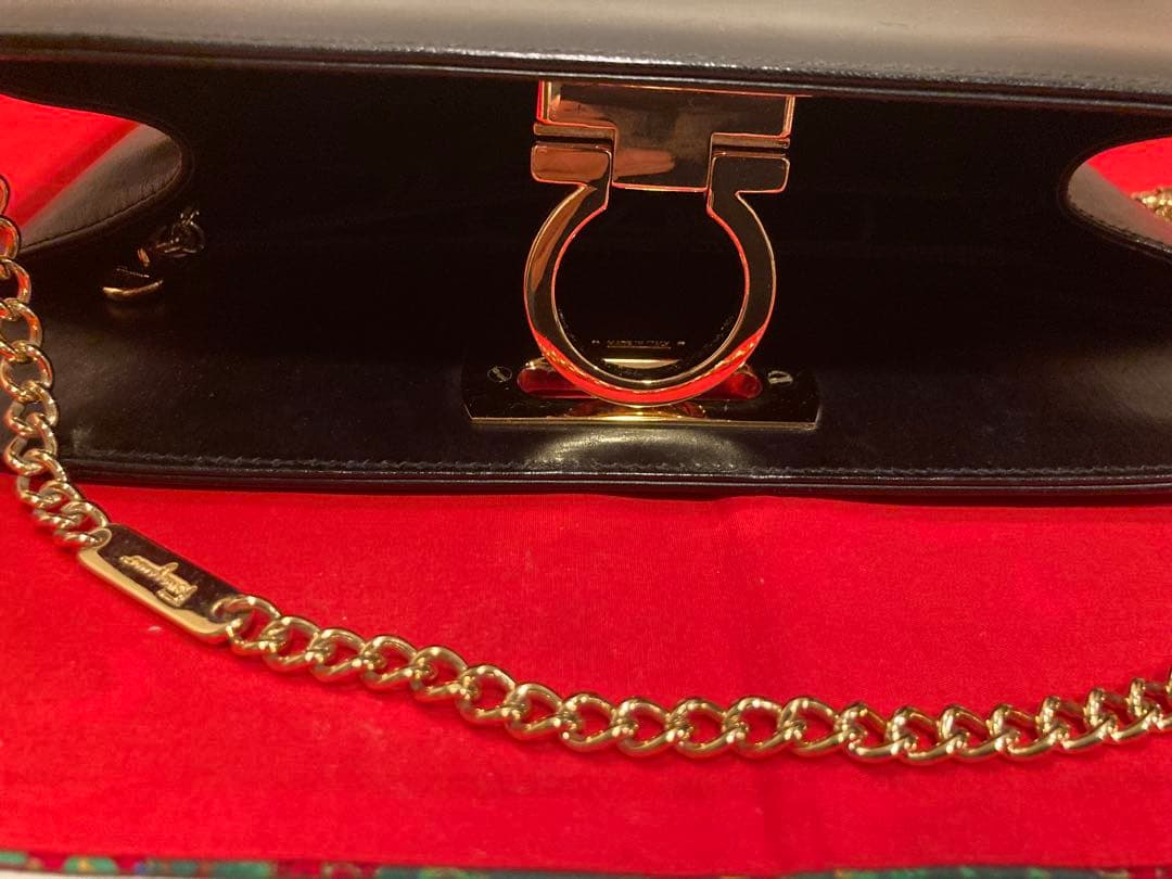 Salvatore Ferragamo 黒 バッグ　2Way