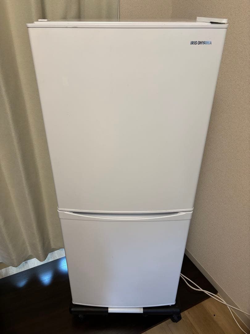 アイリスオーヤマ ノンフロン冷凍冷蔵庫 IRSD-14A-W 142L