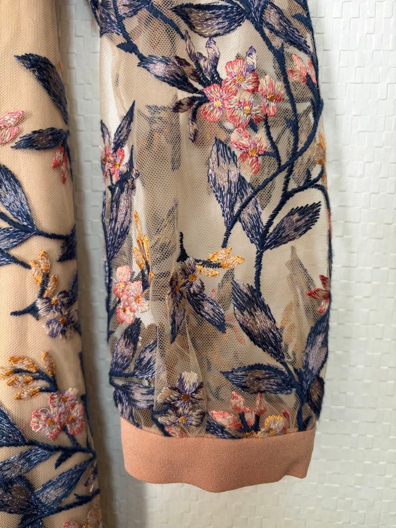 【現行品】グレースコンチネンタル フラワー刺繍フレアワンピース 38 ベージュ