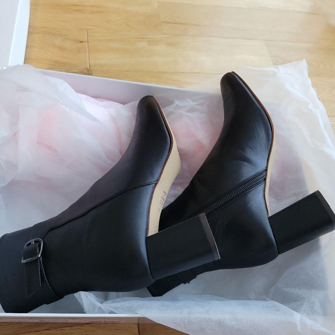 美品 ダイアナショートブーツ21.5cmブラック