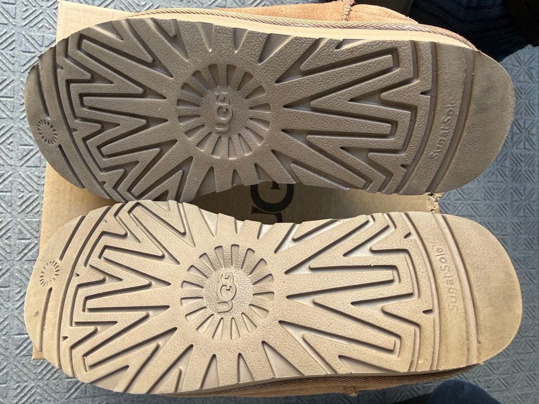 UGG クラシック ウルトラ ミニ プラットフォーム ブーツ 23cm 箱付き