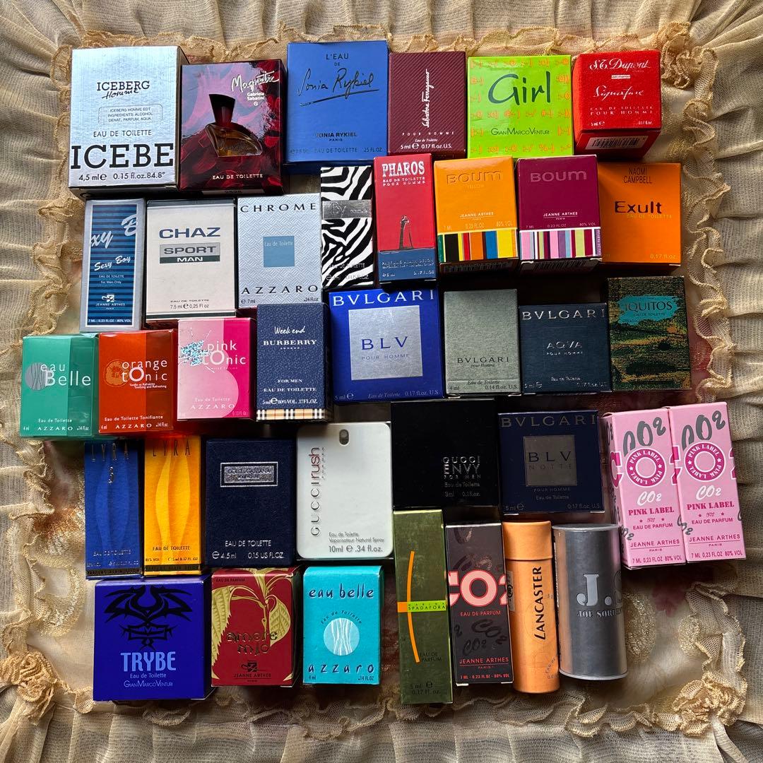 箱付きヴィンテージミニ香水セット　37個 新品未開封
