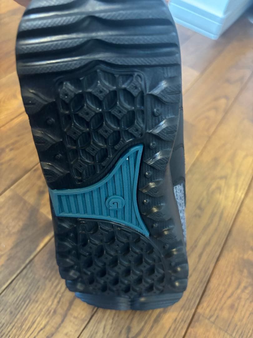 新品　Burton スノーボード　ブーツ ブラック　25cm 女性　レディース