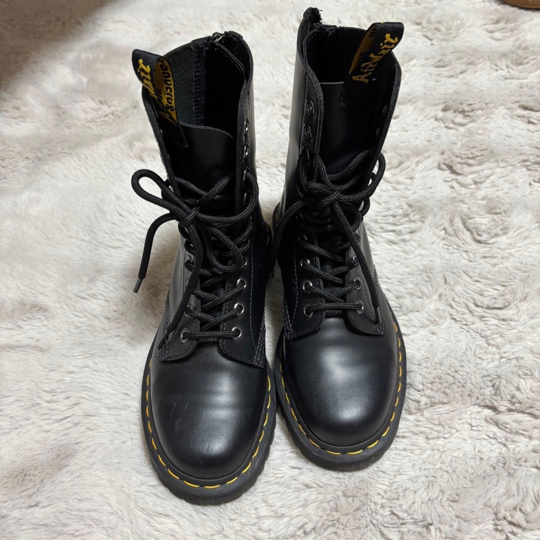 Dr. Martens レディース10ホール
