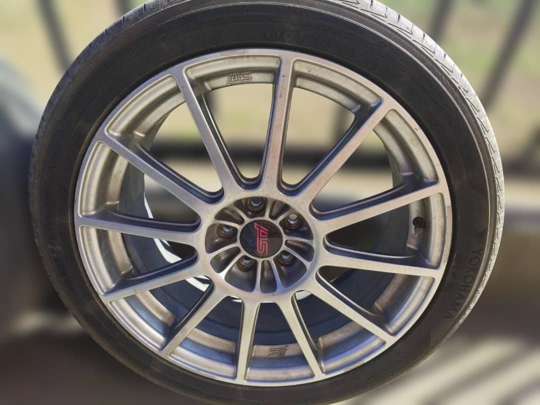 STI 18インチ シルバー ホイールセット