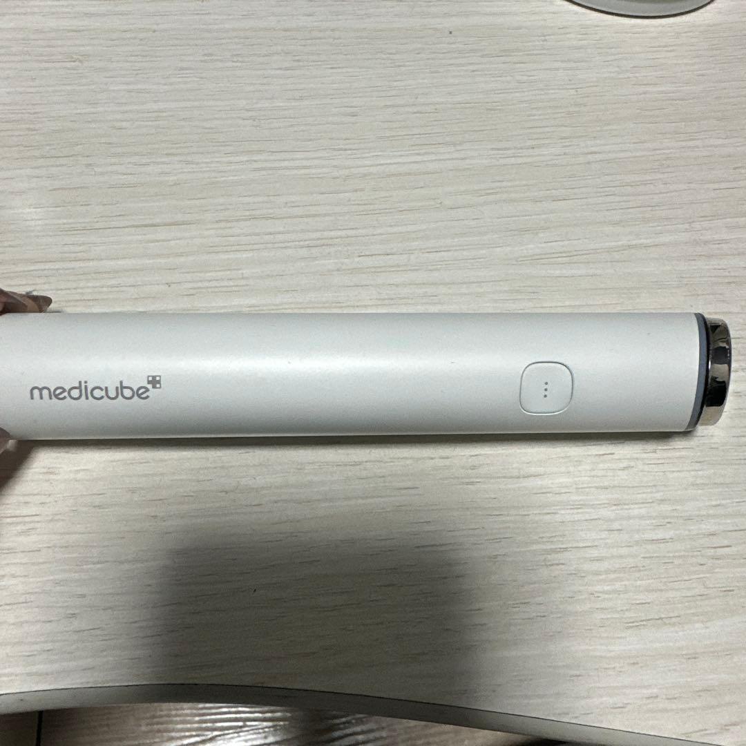 Medicube 15%セラム & AGE-R ブースタープロ ミニ