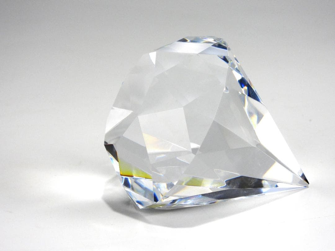 ティファニー　ダイヤモンドカットペーパーウェイト クリスタルガラス インテリア