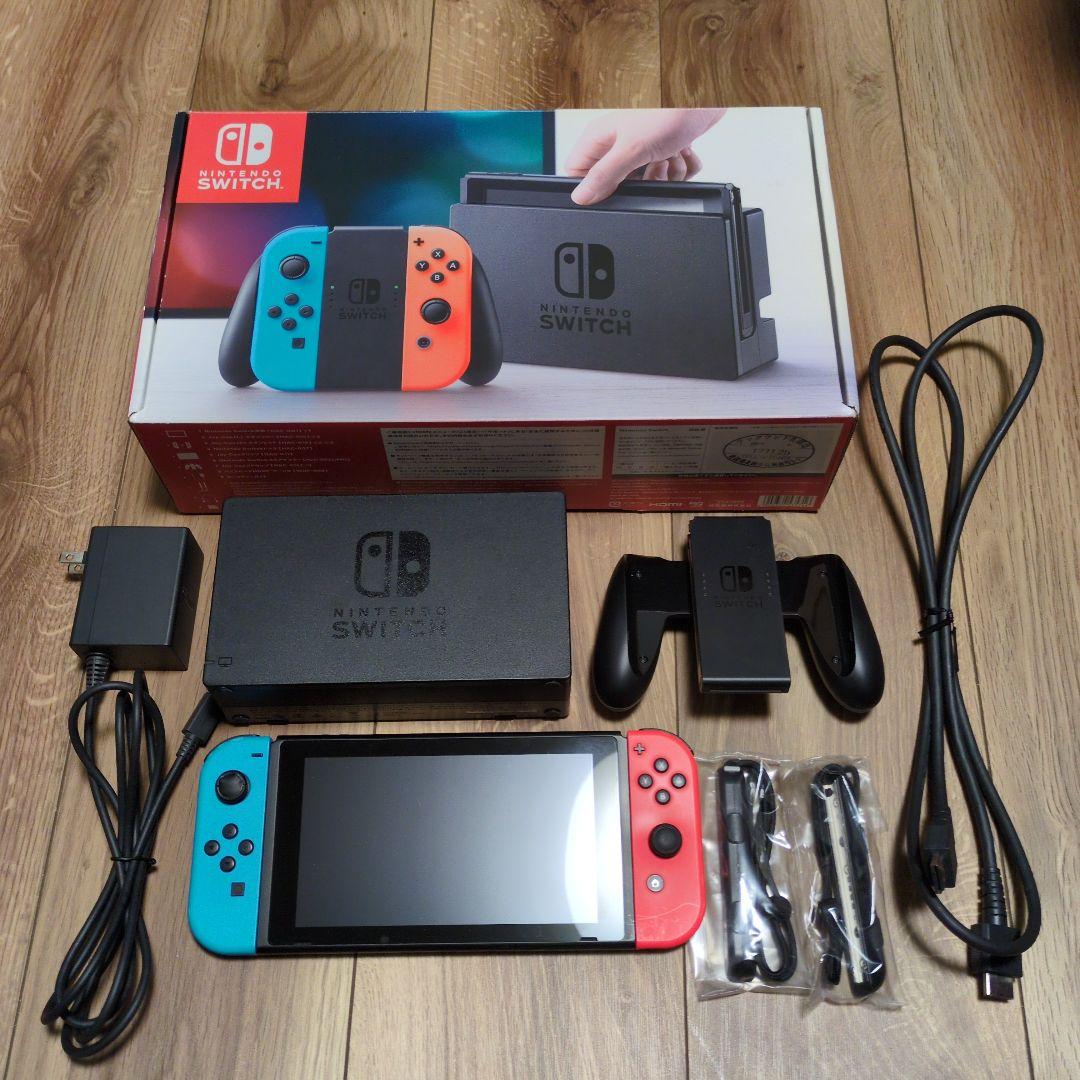 Nintendo Switch本体＋プロコン＋ソフト４本セット