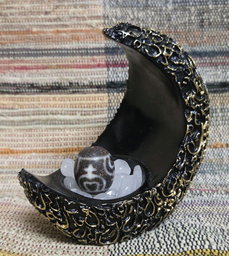 053　天珠　楕円形　長壽寶瓶蓮花天珠　dzibeads！